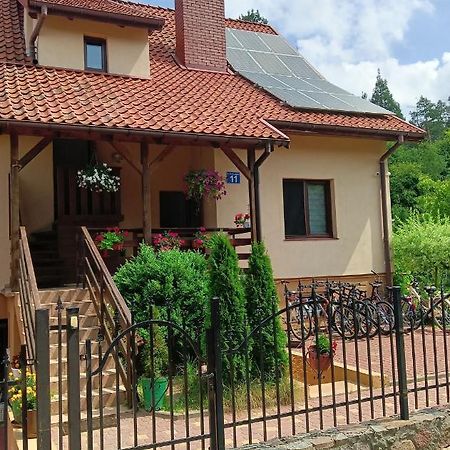 Wynajem Pokoi Wiki Mikołajki Exterior foto